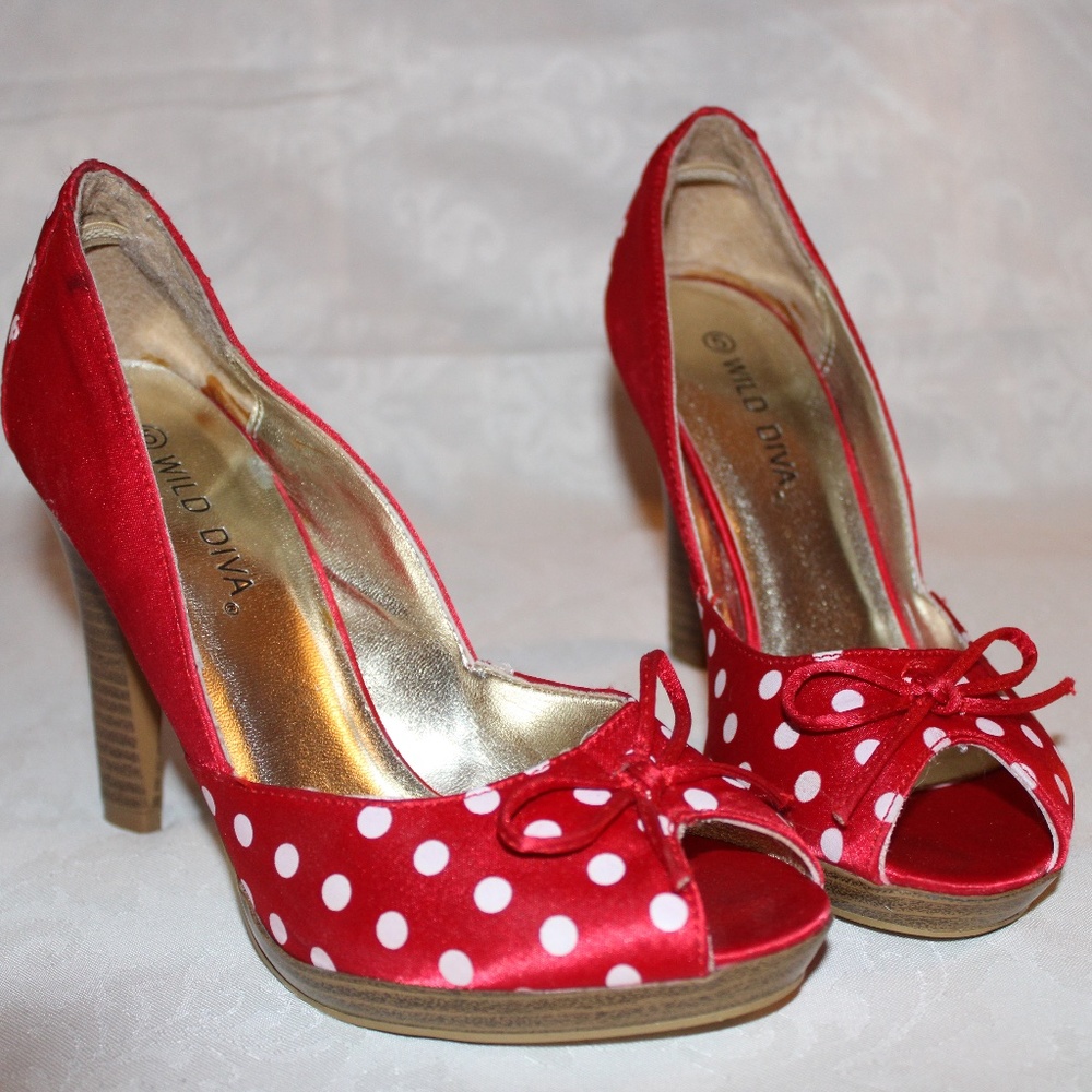 Satin red and white polka dot pin-up retro style Y2K heels 5 US